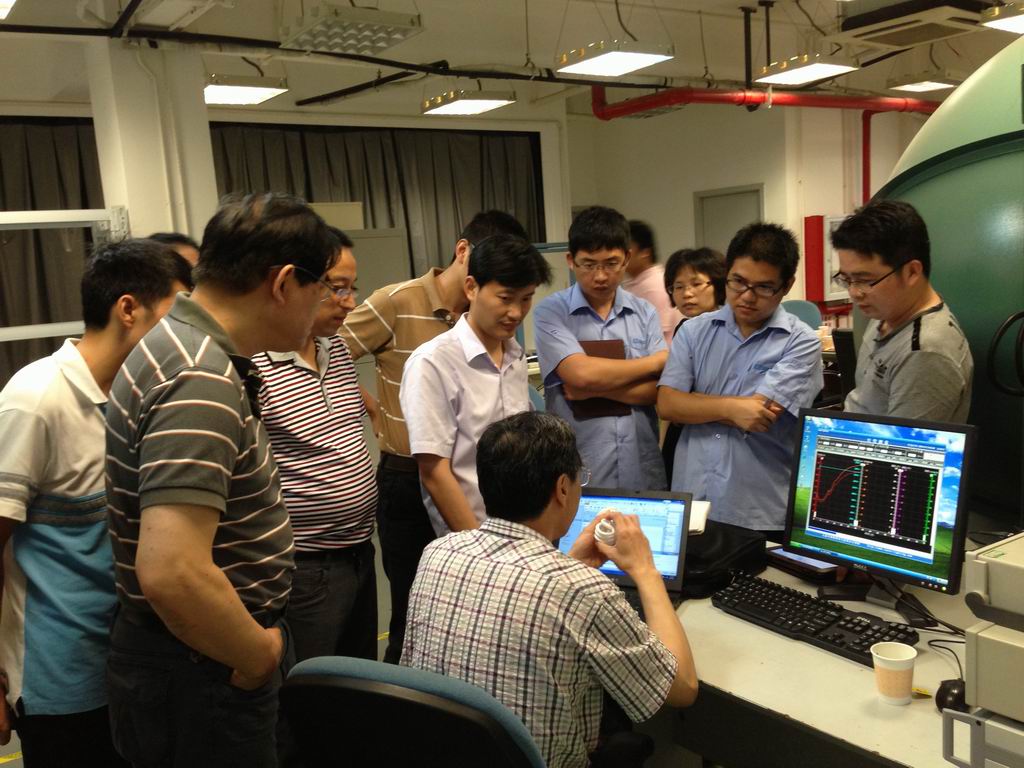 2013年6月27日汪總旁聽飛利浦提高熒光燈質(zhì)量會議